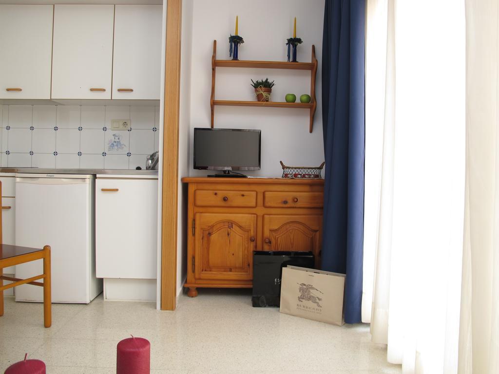 Apartamentos Santi Lloret de Mar Habitación foto