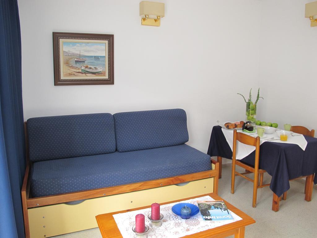 Apartamentos Santi Lloret de Mar Habitación foto